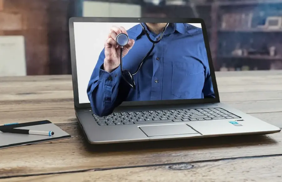 Tecnologia, salute, eHealth: cosa ci aspetta nei prossimi anni? Benefici e svantaggi delle nuove tecnologie in ambito medico