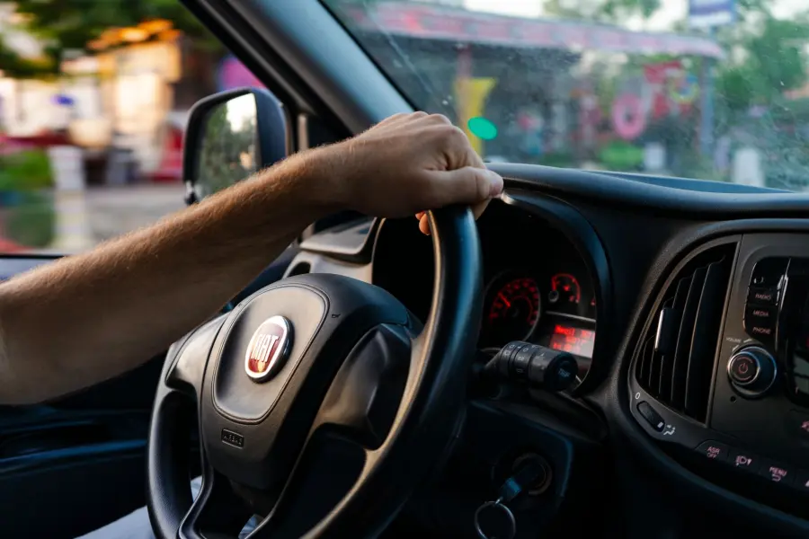 Come organizzare un viaggio in auto nel 2026