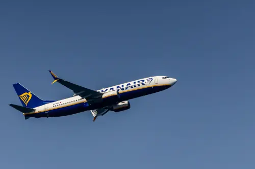 Regole per viaggiare in aereo: guida 2026