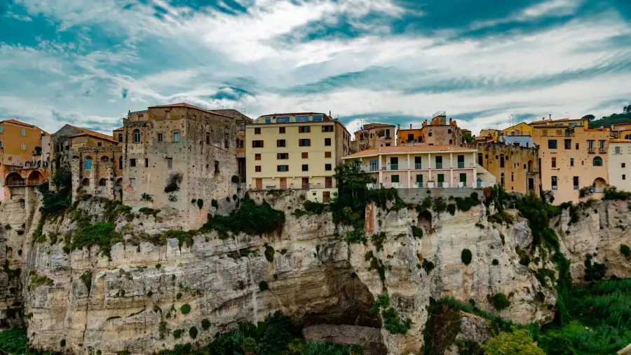 Tropea: spiagge e costa della Calabria tirrenica